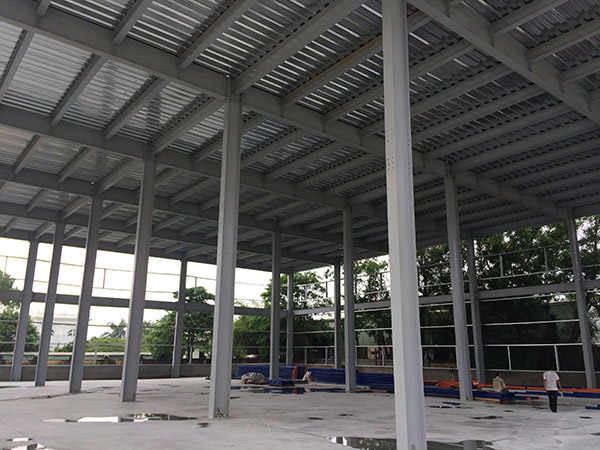 Decking floor construction