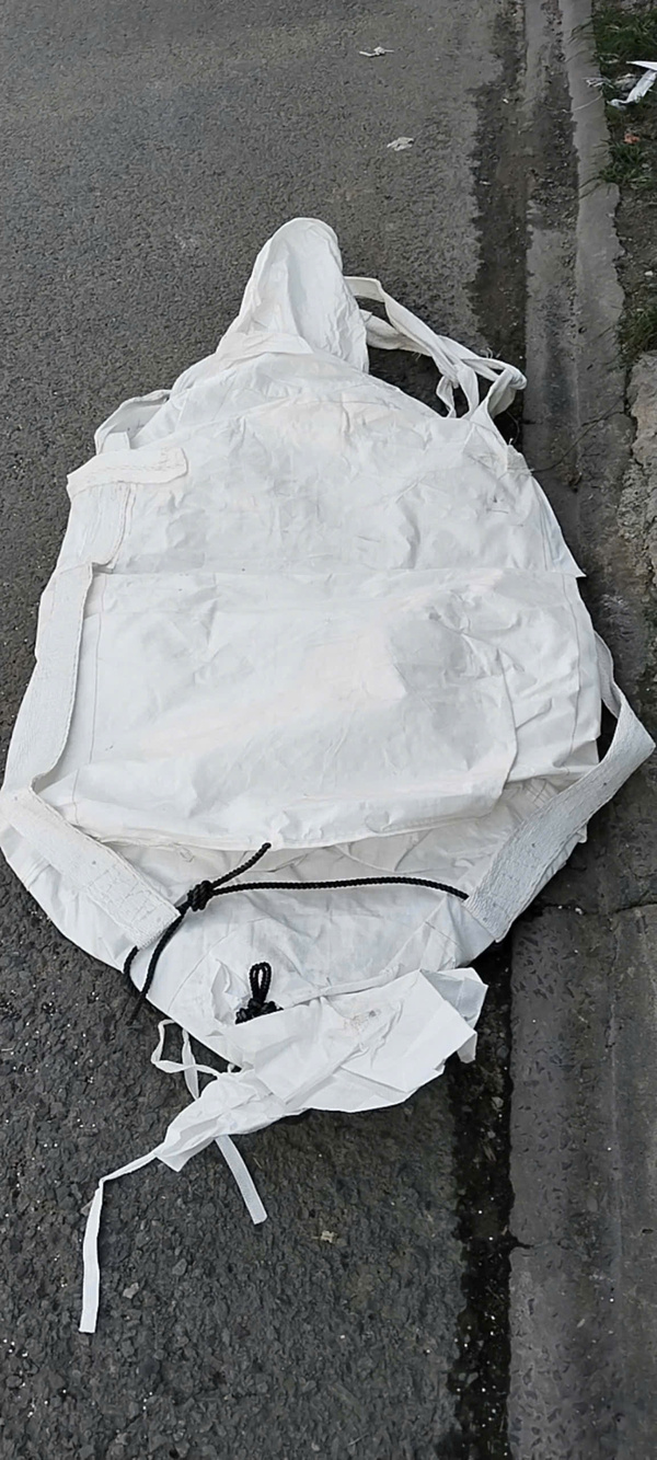 Discharge bottom jumbo bag