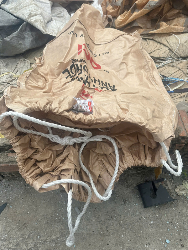 Discharge bottom jumbo bag