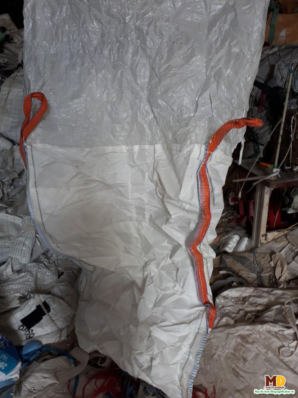 Duffle top discharge bottom jumbo bag