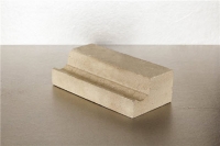 Straight resistance refractory brick