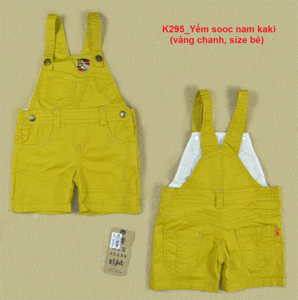 Plastron for baby boy