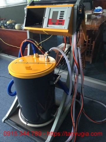 Electrostatic spray guns
