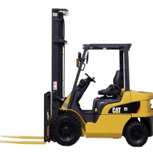 1,5 tons Caterpillar forklift
