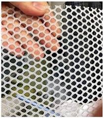 Decorative plastic mesh