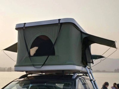 Tourist tent