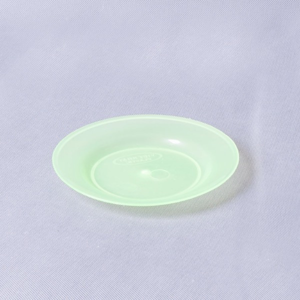 Plastic plate