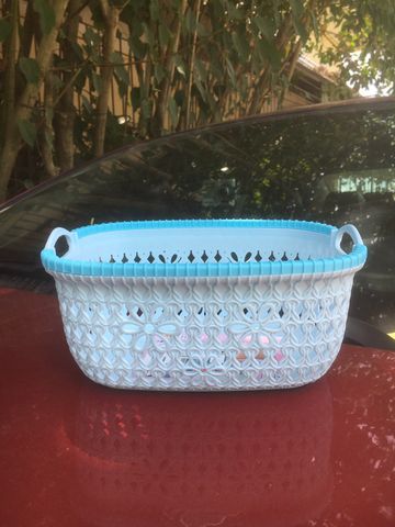 Plastic basket