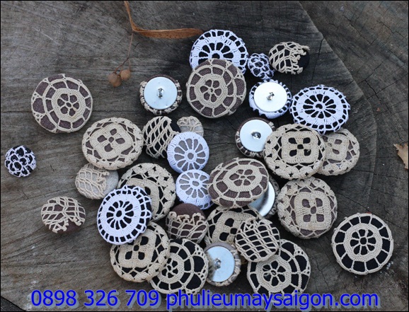 Fabric buttons