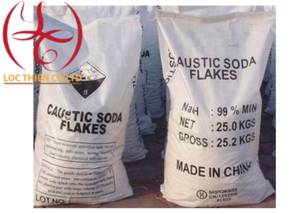 Caustic Soda Flakes NaOH 99%