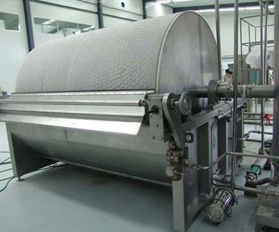 Vacuum press machine