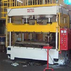 4 column hydraulic press machine