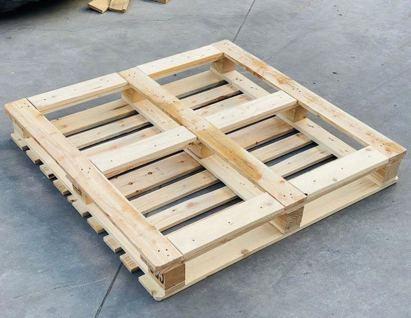 Wooden pallet
