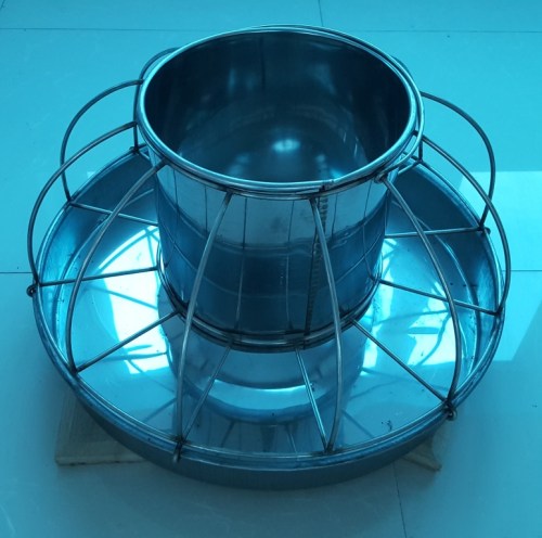 Stainless steel post-weaning feeder