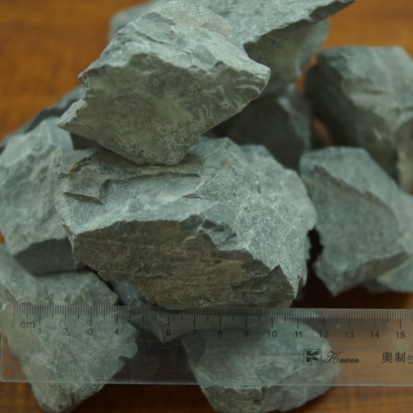 Dolomite for steel making