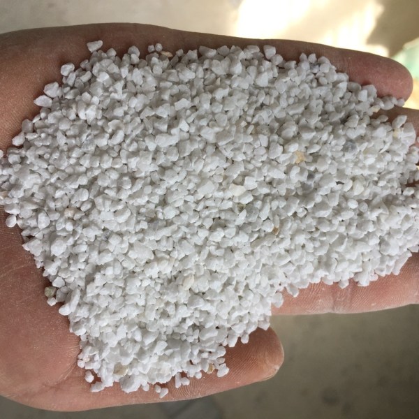 Limestone for poultry feed