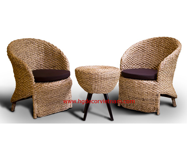 Water hyacinth chair & table set