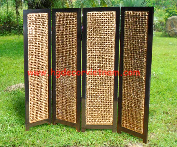 Water hyacinth room divider