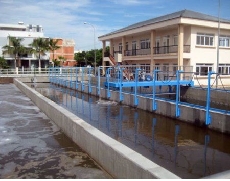 Waste water treatment system