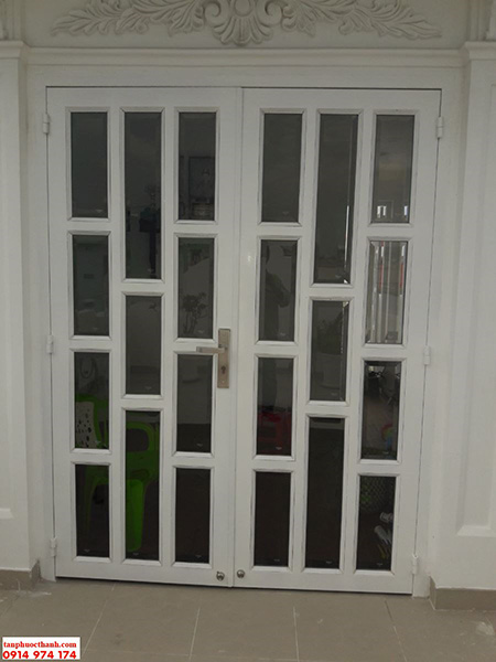 Aluminum glass doors