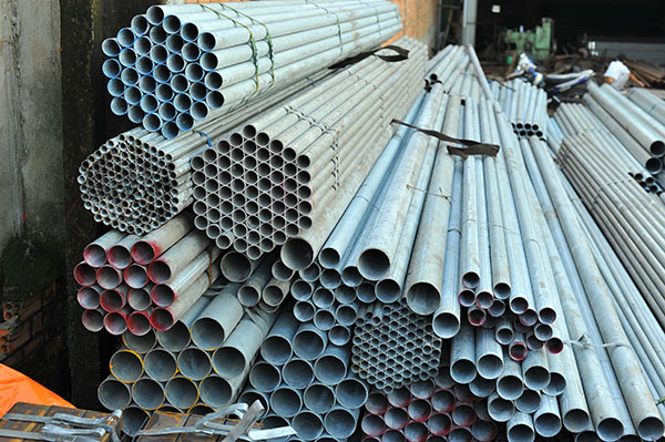 Galvanized steel pipe