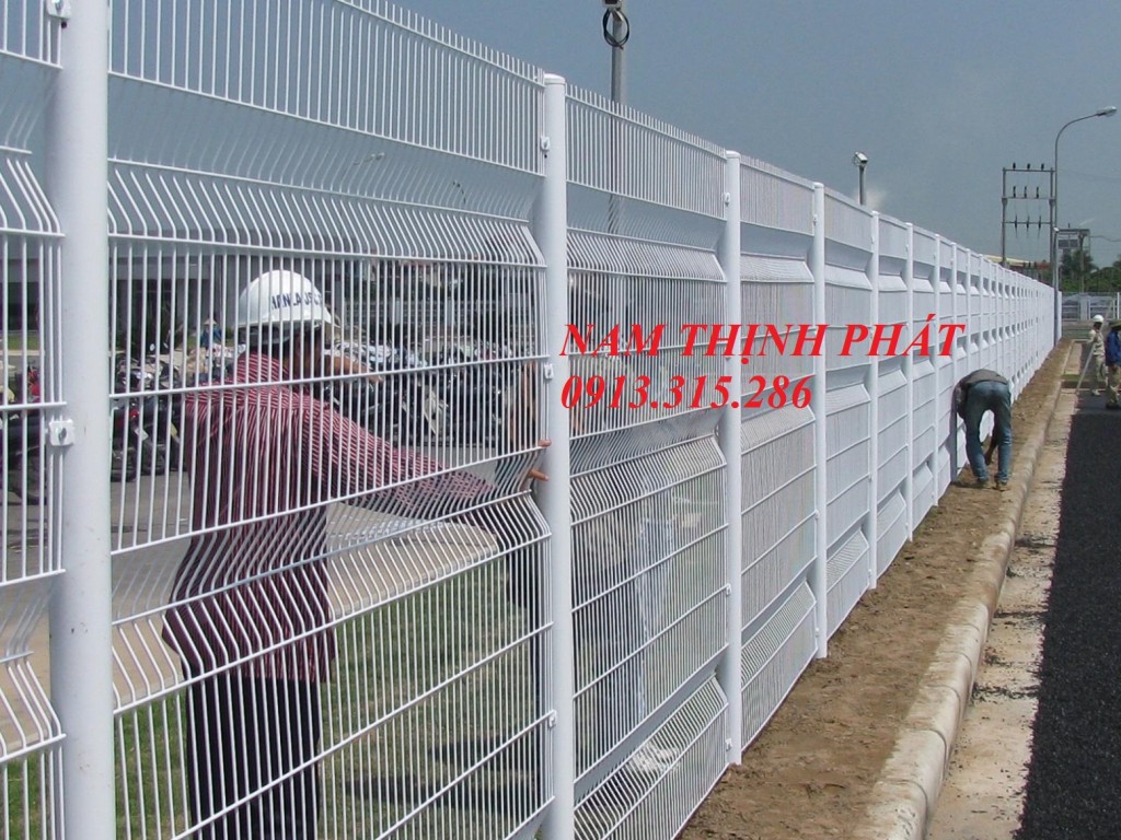 Mesh fence