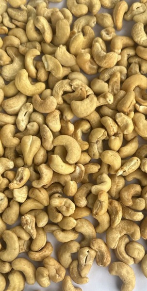 Cashew kernels
