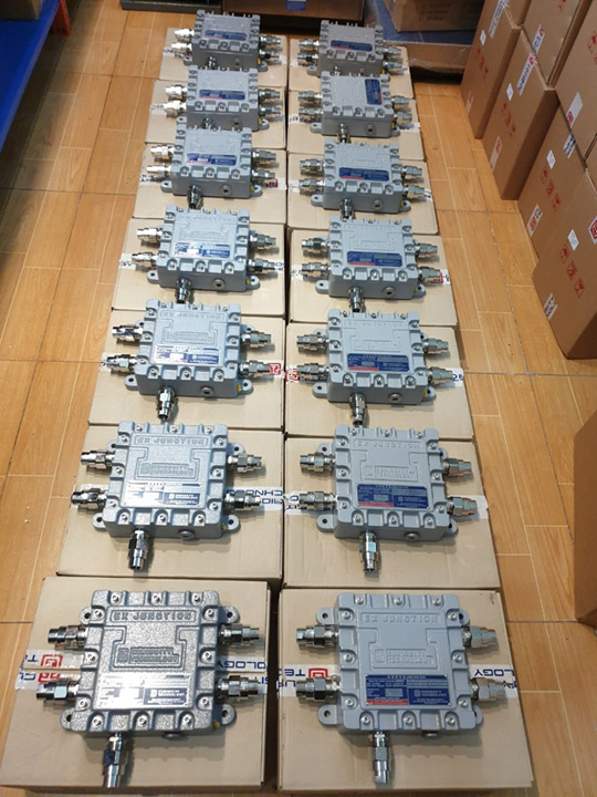 Weighing equipment and accessories