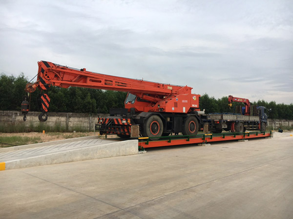 Weighing equipment and accessories
