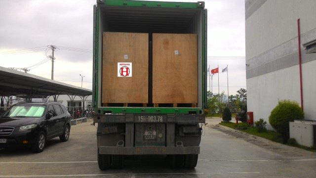 Freight forwarding services