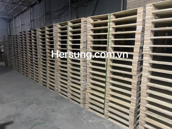 Wooden pallets