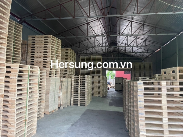 Wooden pallets