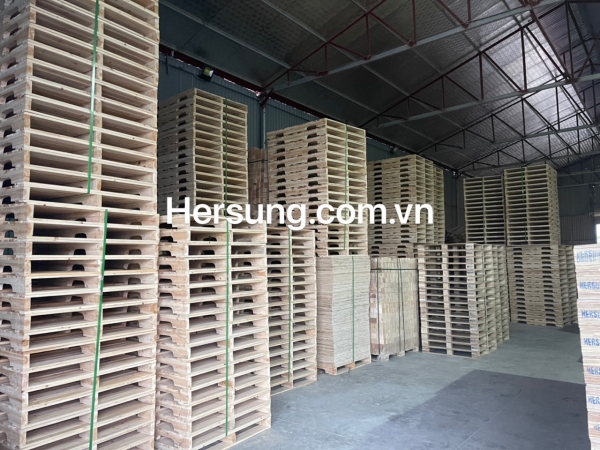 Wooden pallets