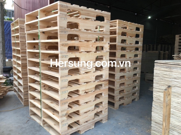 Wooden pallets