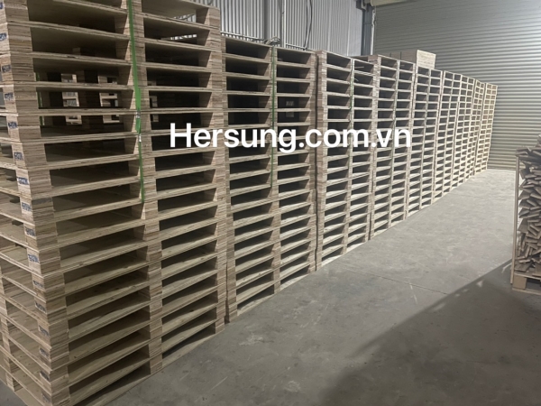 Wooden pallets