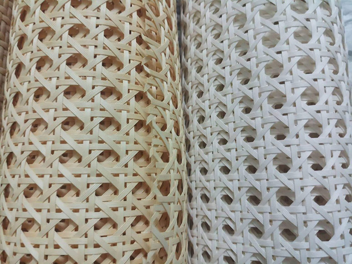 Plastic blind