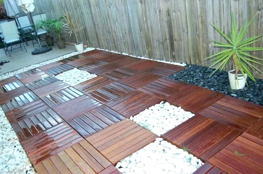 Wood plastic deck tiles