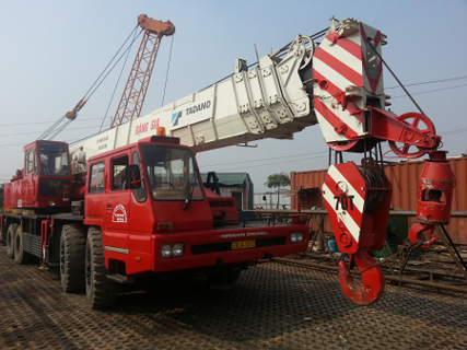TADANO TG 700E (70 tons)