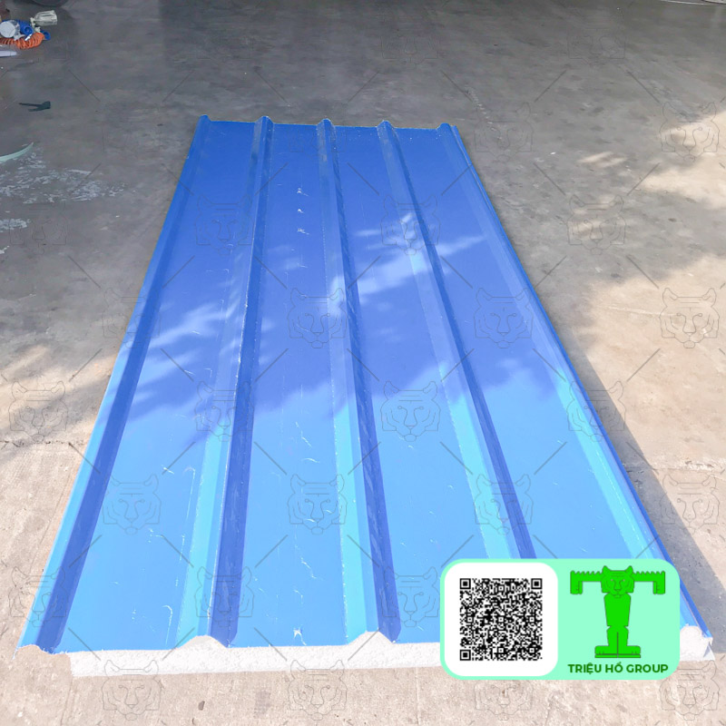 EPS insulated roofing panel