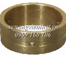 Steer axle bushing