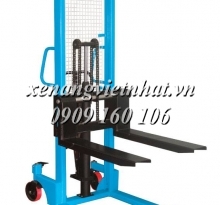 Hand stacker