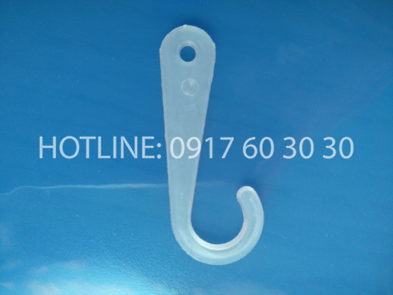 Knitted Garment Hook