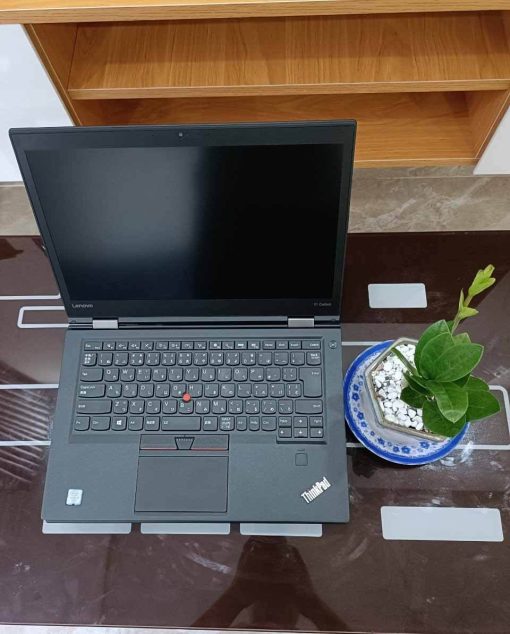 Lenovo ThinkPad X1 Carbon laptop