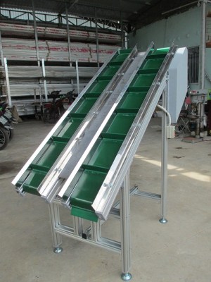 Plastic Conveyor Belts Functions