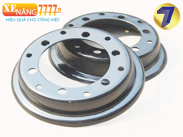 Forklift wheel rims