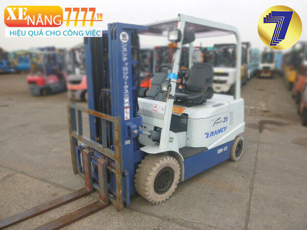 Nichiyu electric sit-down forklifts