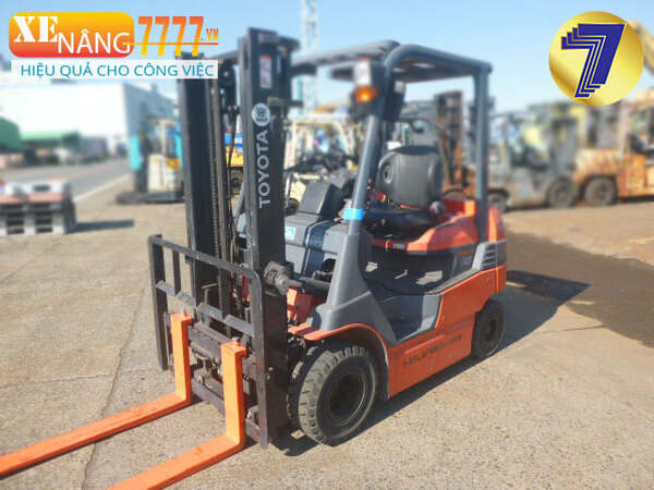 Toyota electric sit-down forklifts