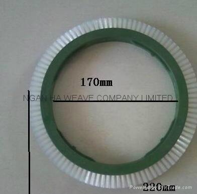 Weaving machine brush