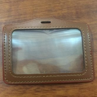 Horizontal 2-sided leather tag