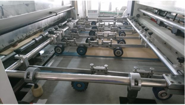 Automatic die cutting machine